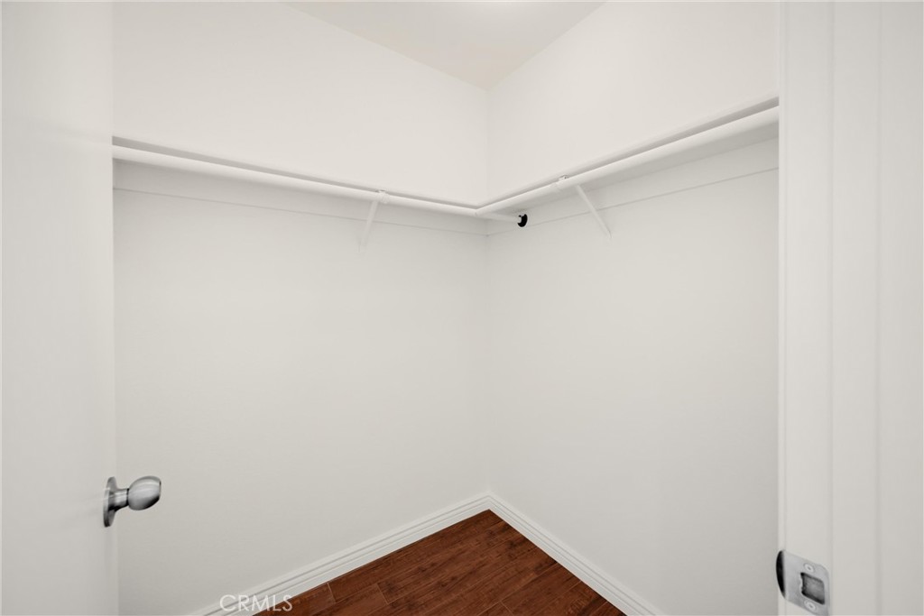 307 N Singingwood Street 32