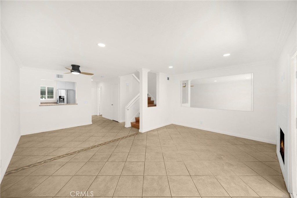 307 N Singingwood Street 32