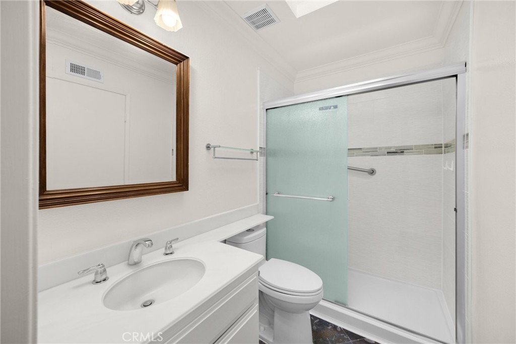 307 N Singingwood Street 32