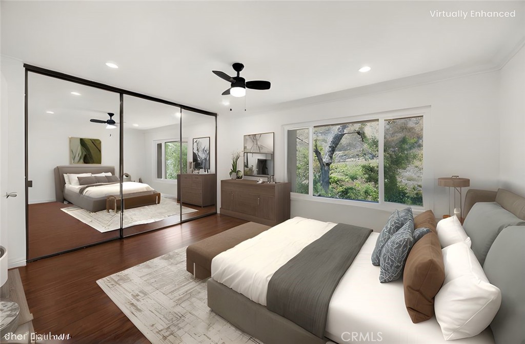 307 N Singingwood Street 32