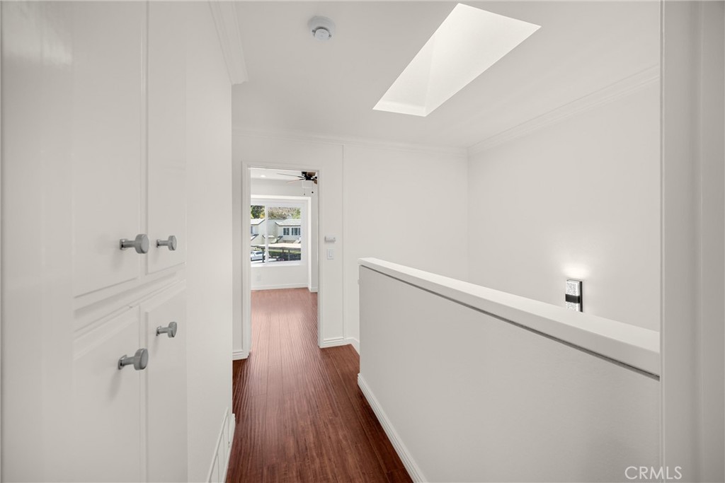 307 N Singingwood Street 32