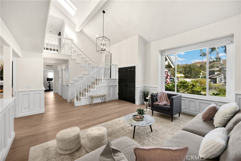 21210 Twin Oak