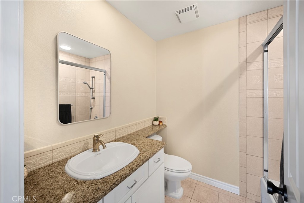 21210 Twin Oak