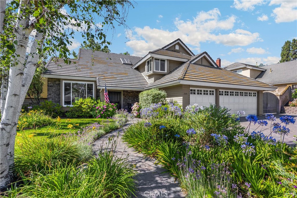 21210 Twin Oak
