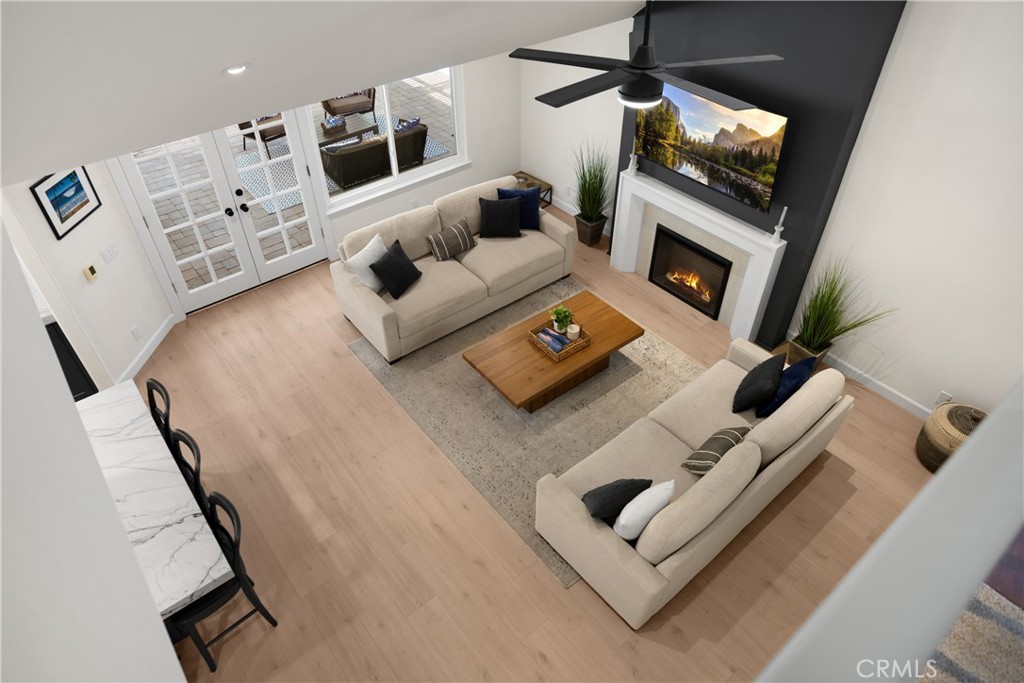 21210 Twin Oak