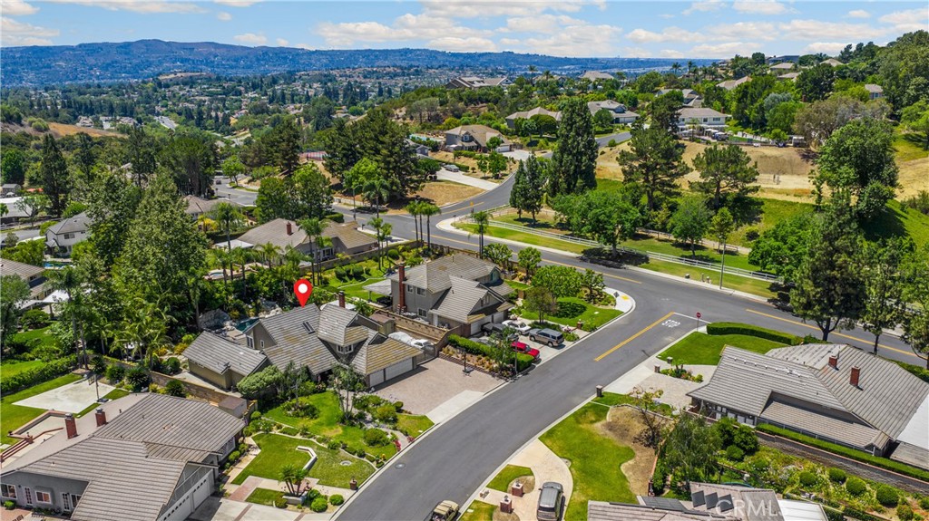 21210 Twin Oak