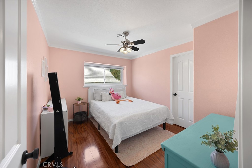 21210 Twin Oak