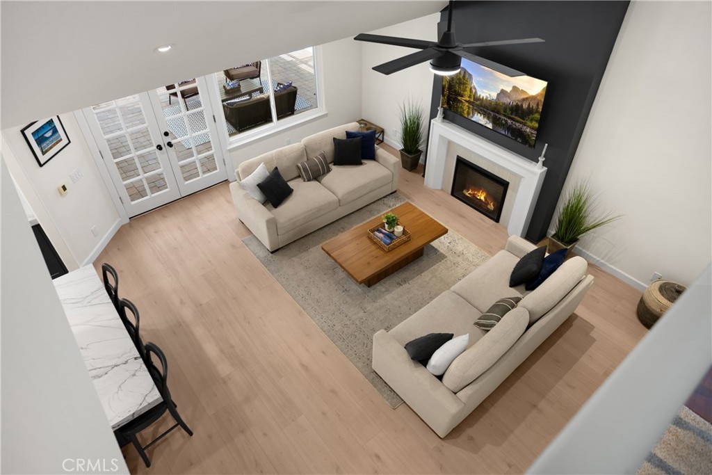 21210 Twin Oak