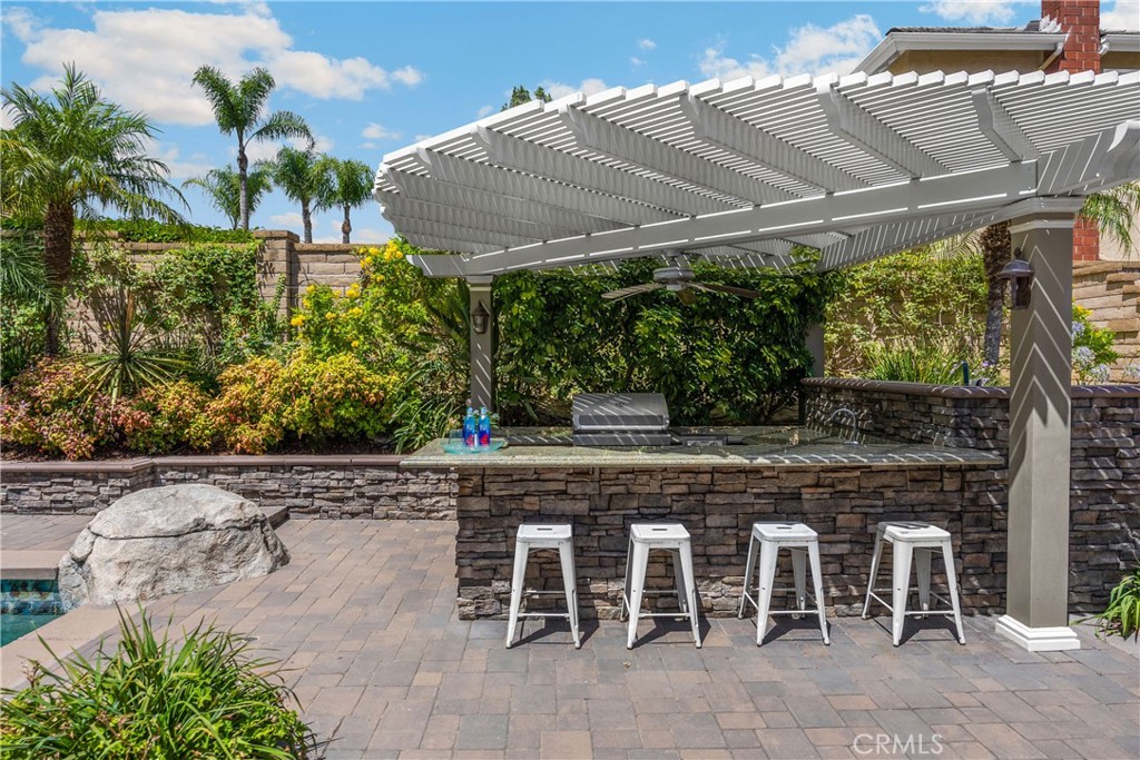 21210 Twin Oak