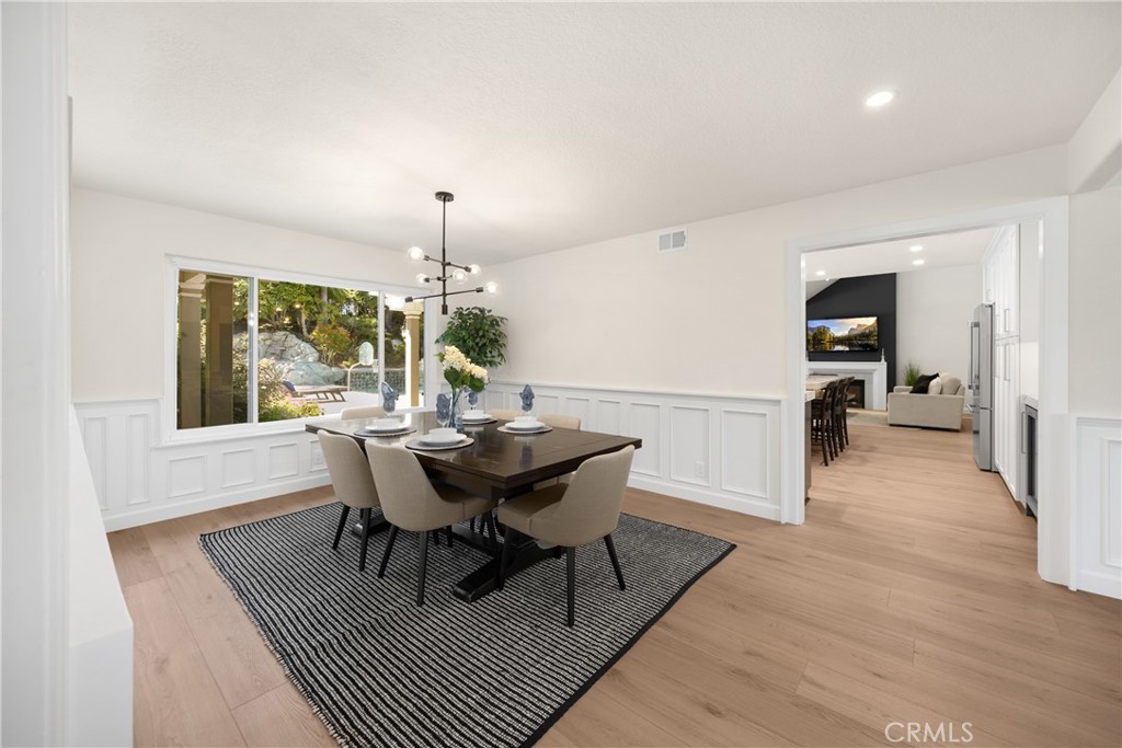 21210 Twin Oak