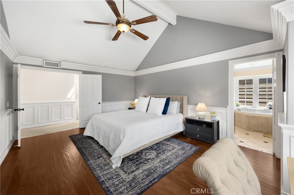 21210 Twin Oak