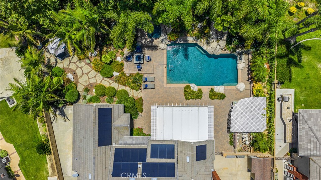 21210 Twin Oak