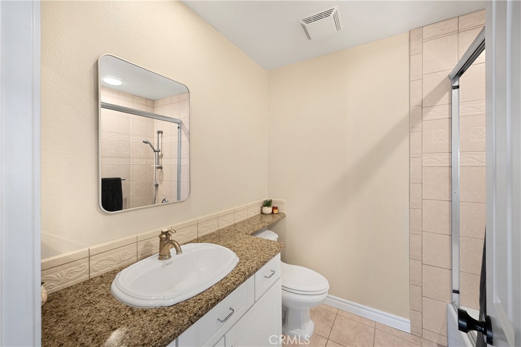 21210 Twin Oak