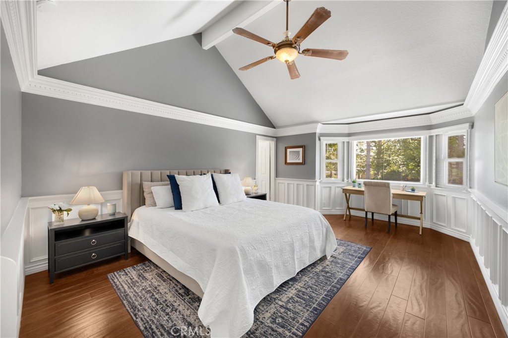 21210 Twin Oak