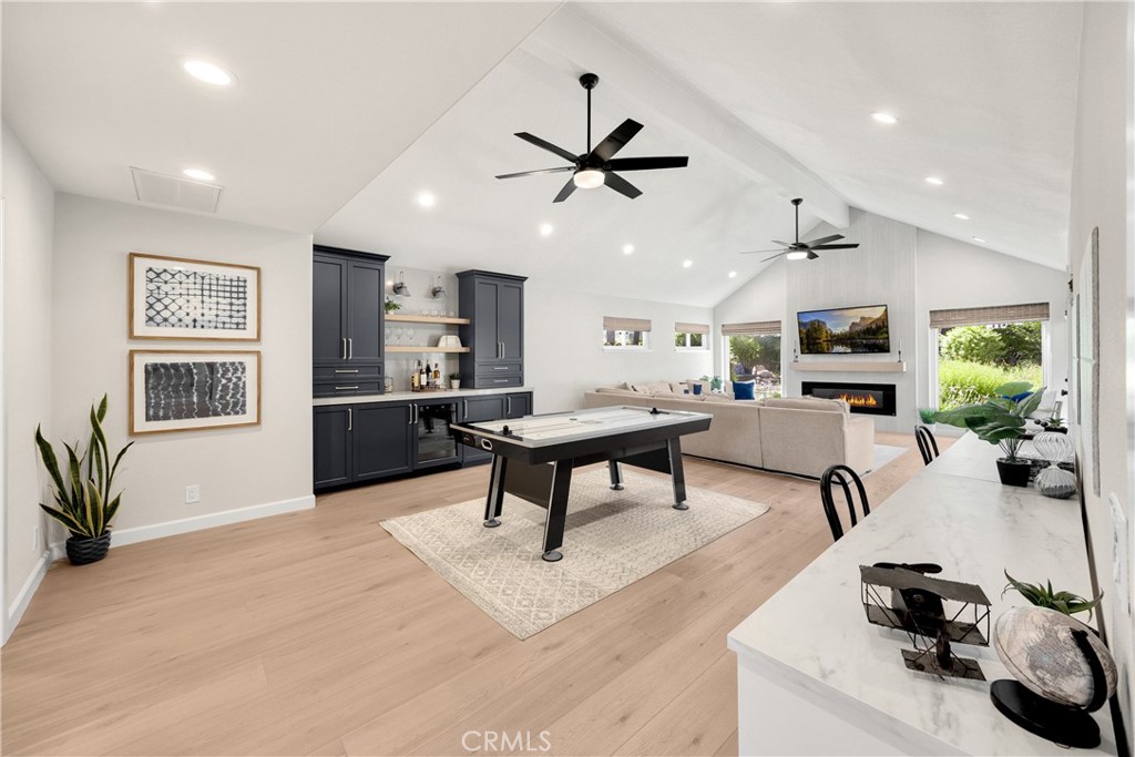 21210 Twin Oak