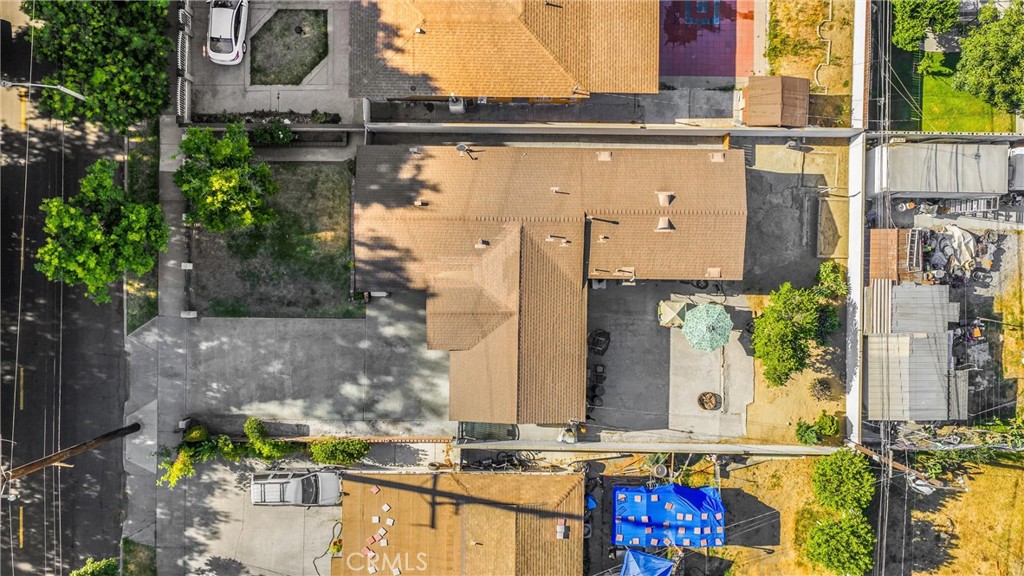 1533 S Sultana Avenue