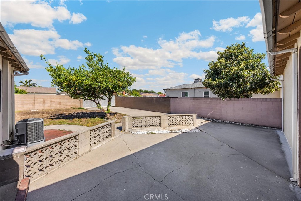 684 Loranne Avenue