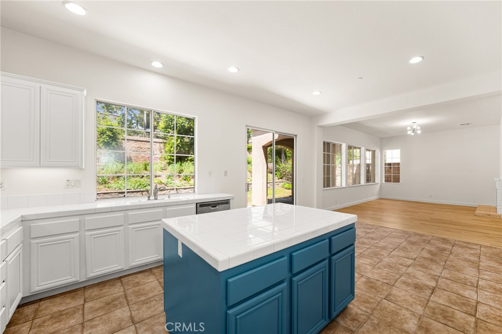 3959 Grandview Drive