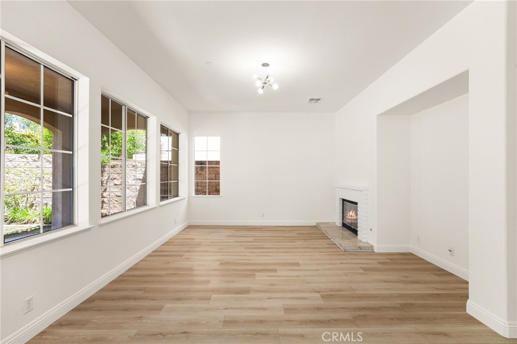 3959 Grandview Drive