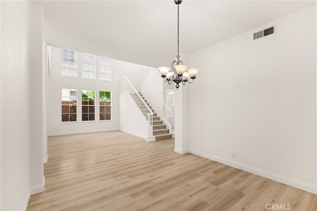 3959 Grandview Drive