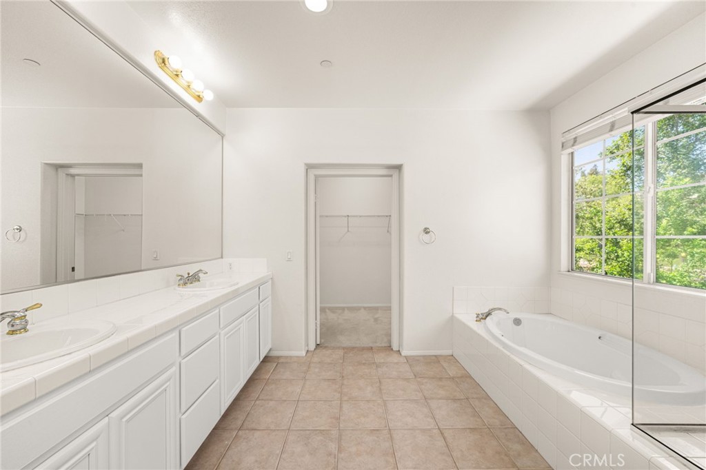 3959 Grandview Drive