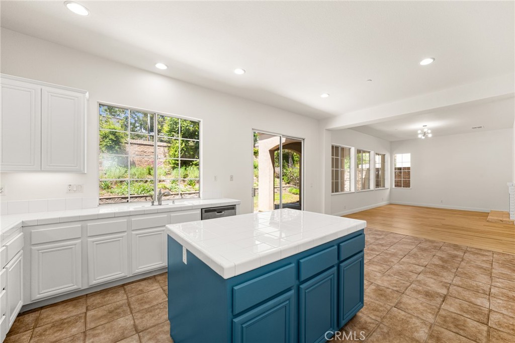3959 Grandview Drive