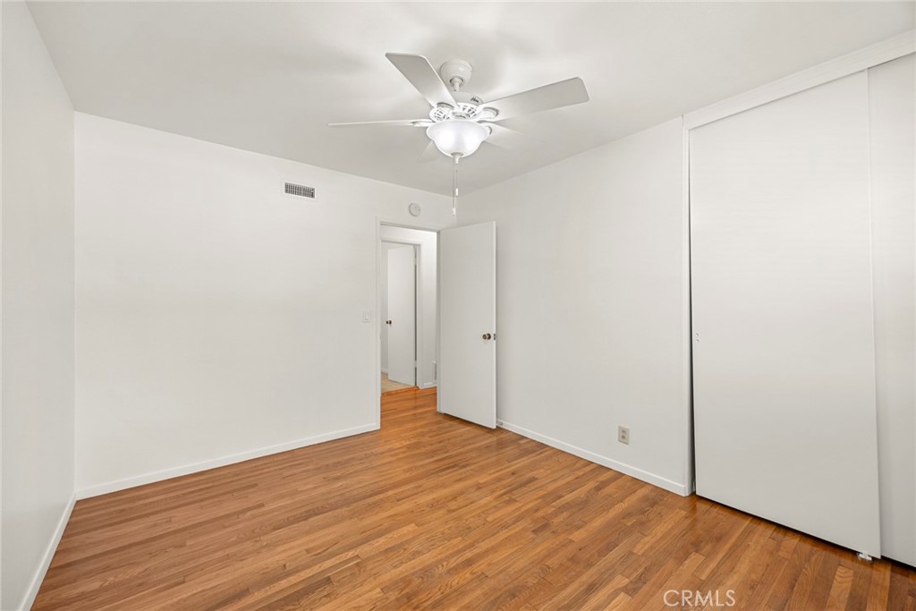 2825 Woodbine Avenue