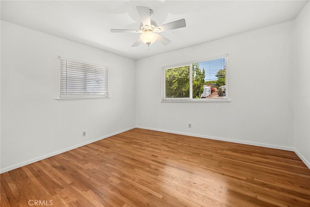 2825 Woodbine Avenue