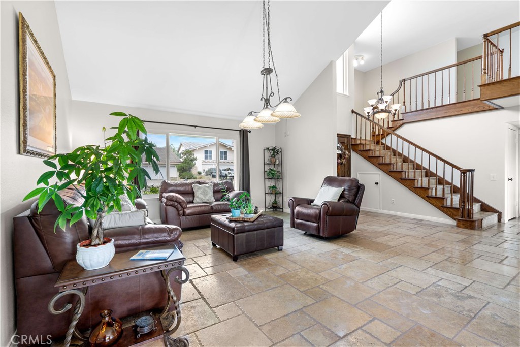 420 S Rolling Hills Place