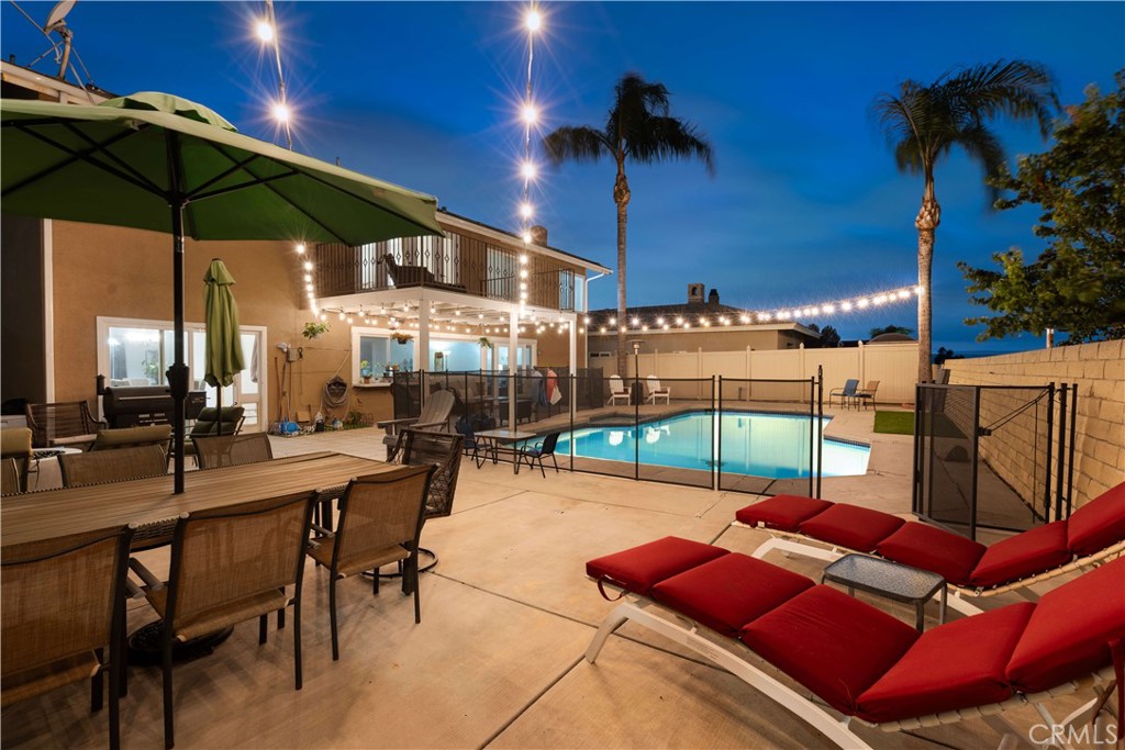 420 S Rolling Hills Place