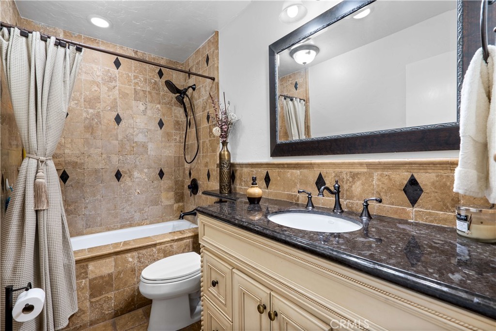 420 S Rolling Hills Place