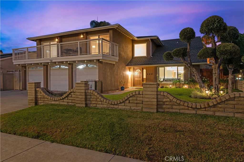 420 S Rolling Hills Place
