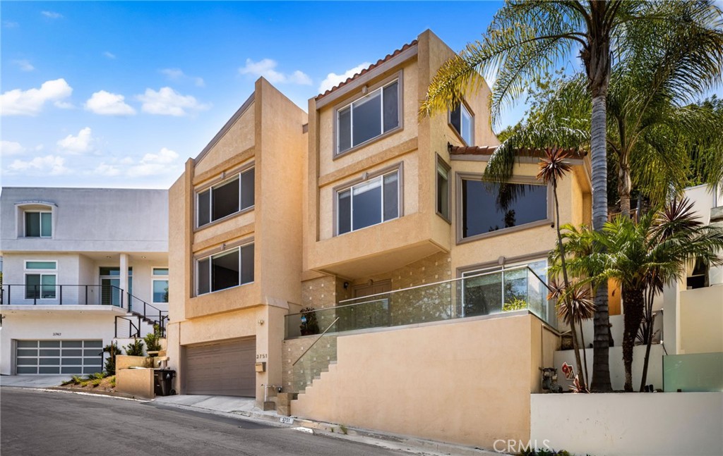 3751 Prestwick Drive