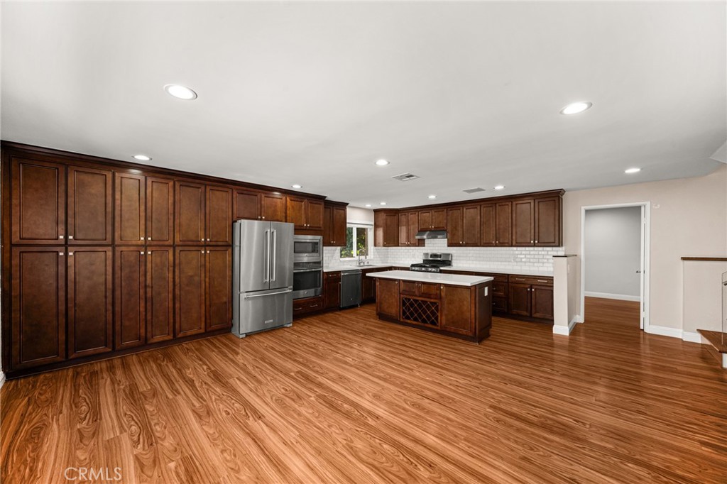 3751 Prestwick Drive