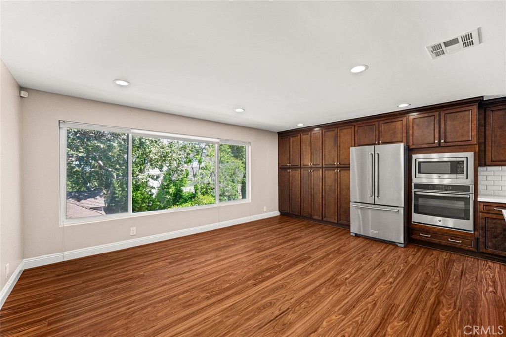 3751 Prestwick Drive