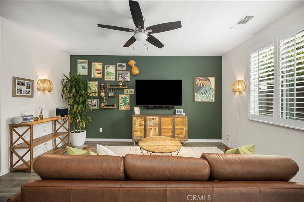 4782 E Washington Avenue