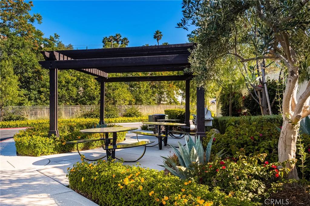 4782 E Washington Avenue