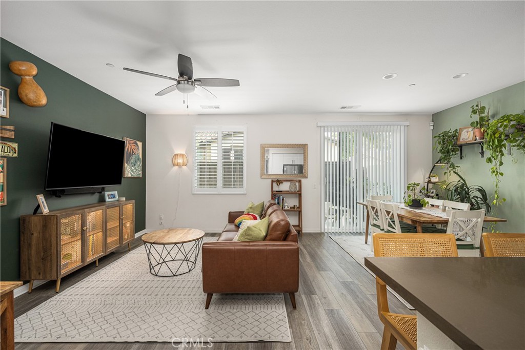 4782 E Washington Avenue