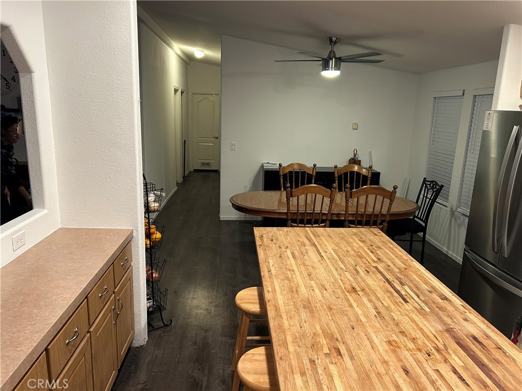 2851 Rolling Hills Drive 1