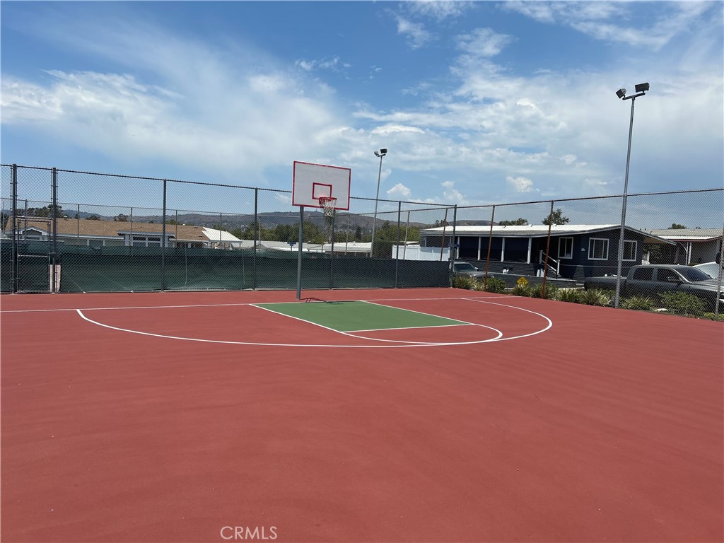 2851 Rolling Hills Drive 1