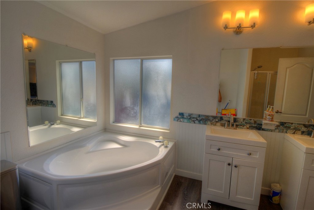 2851 Rolling Hills Drive 1