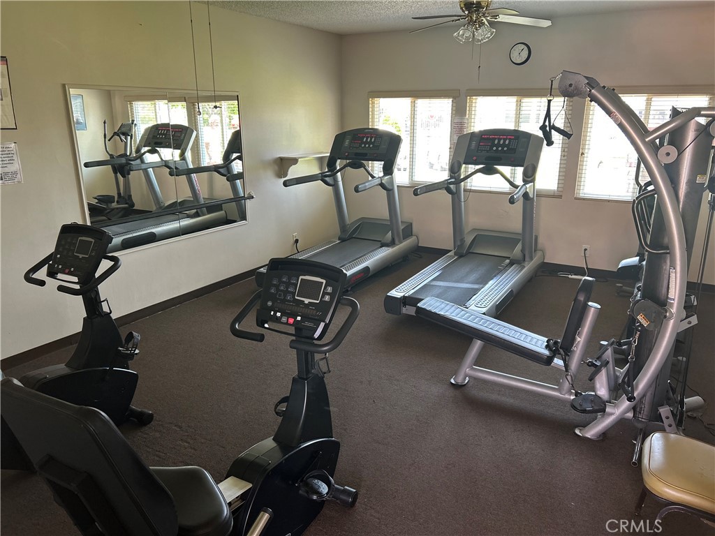 2851 Rolling Hills Drive 1