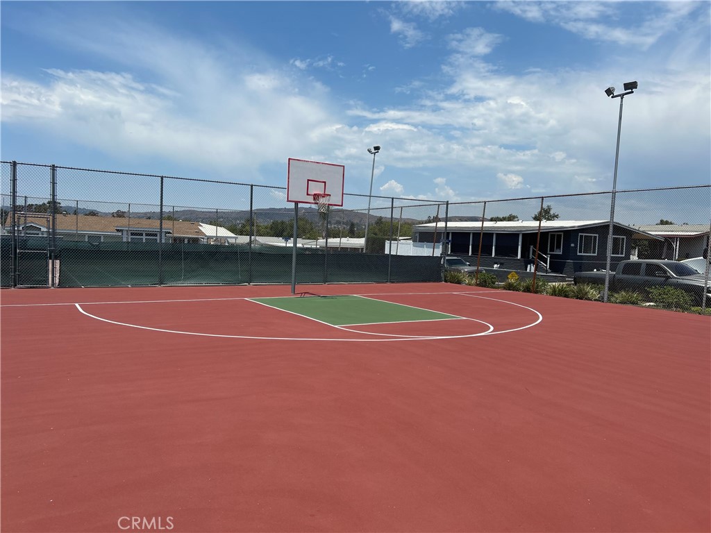 2851 Rolling Hills Drive 1