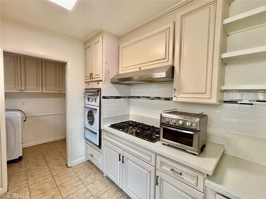 16316 Sylvanwood Avenue