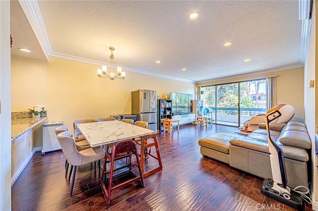 435 S La Fayette Park Place 219