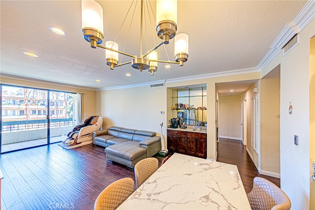 435 S La Fayette Park Place 219