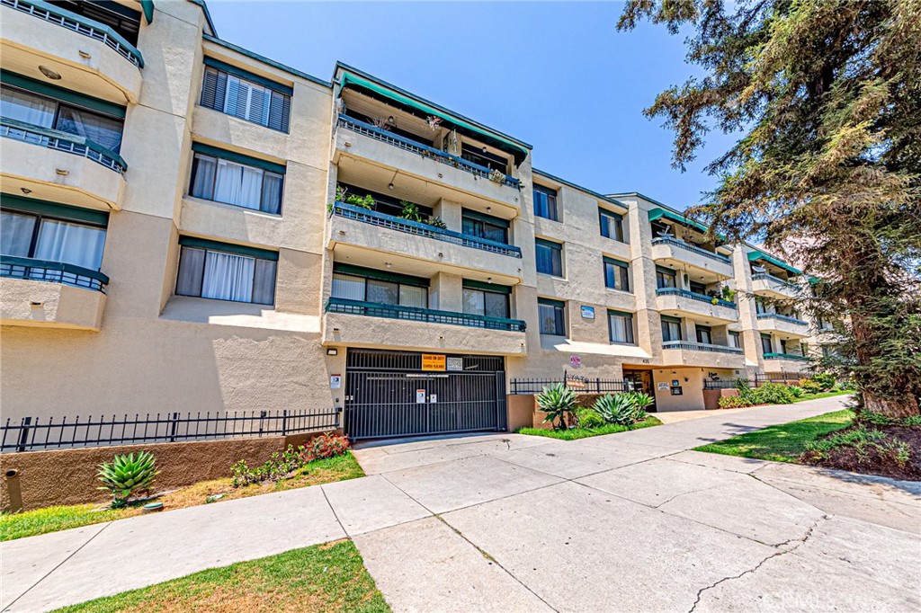 435 S La Fayette Park Place 219