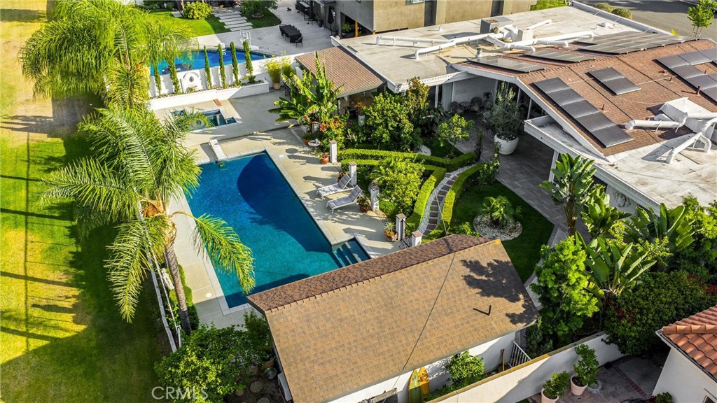 4332 Parkview Drive