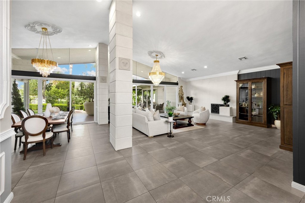 4332 Parkview Drive