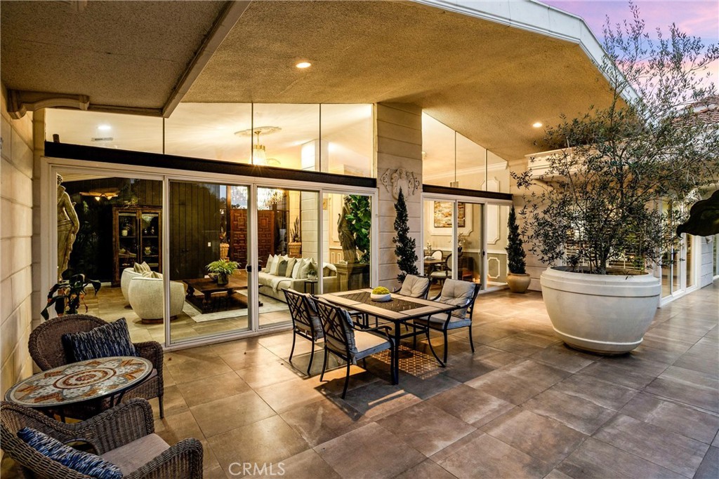 4332 Parkview Drive